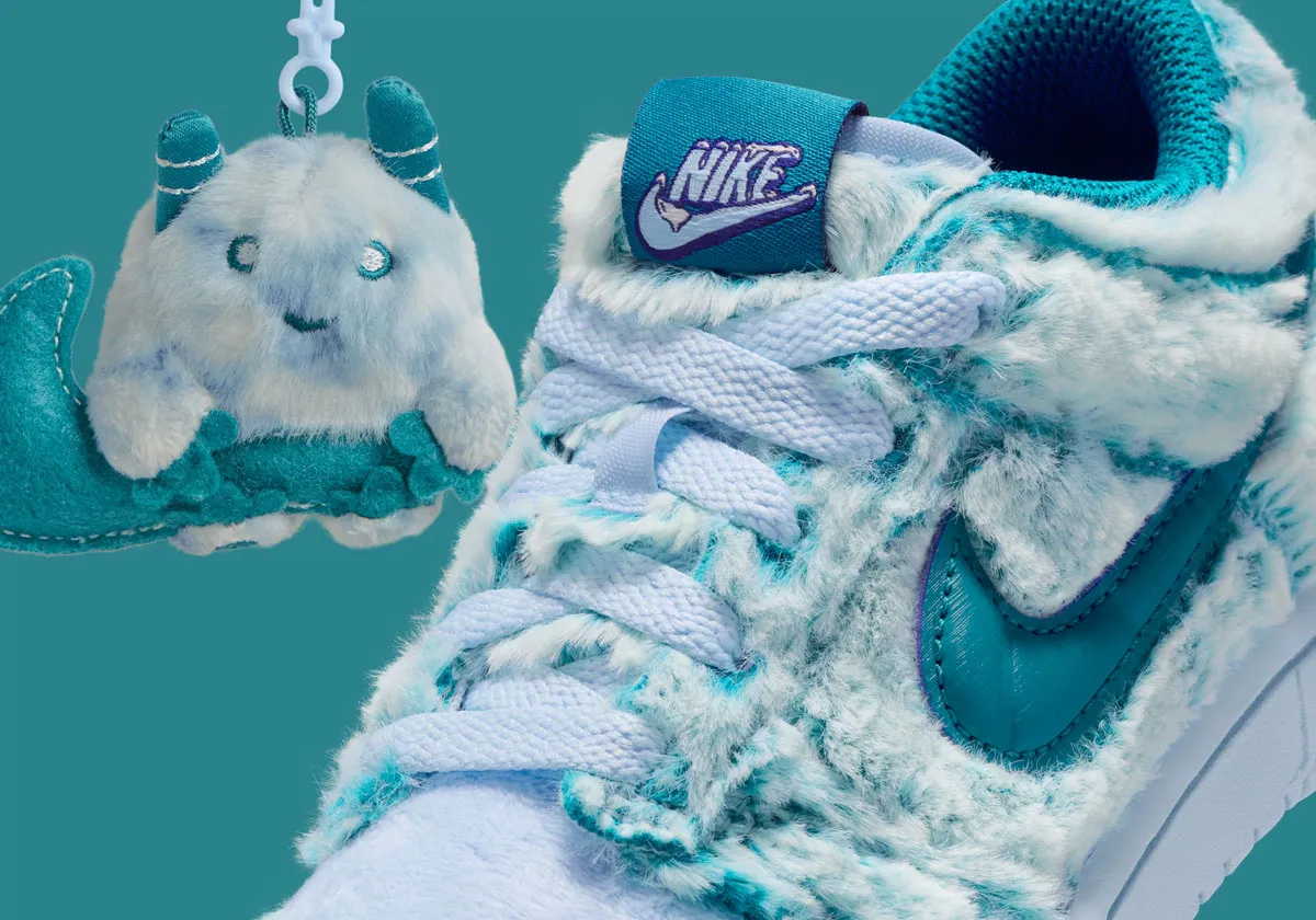 Nike Dunk Low Yeti